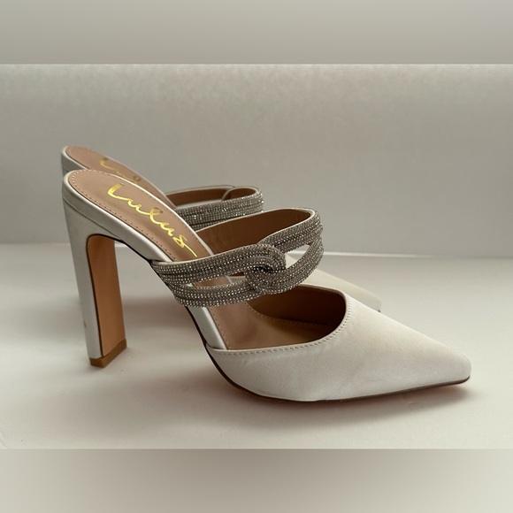 Lulu’s Celines White Satin Rhinestone Pointed-Toe Mule Pumps Size 7 - Picture 2 of 9